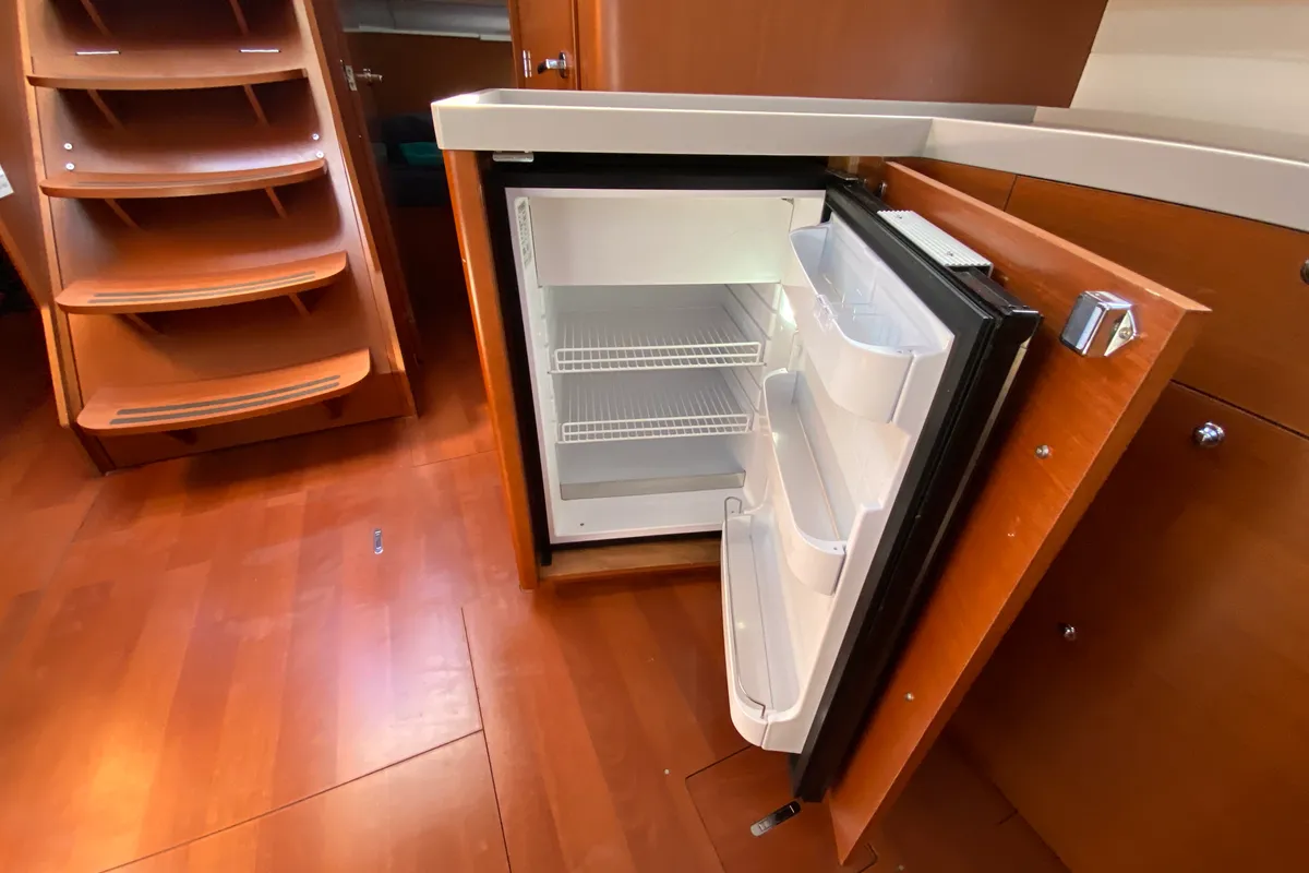 Galley of No Stress, a Beneteau Oceanis 46.1 sailboat at Ibiza, Spain