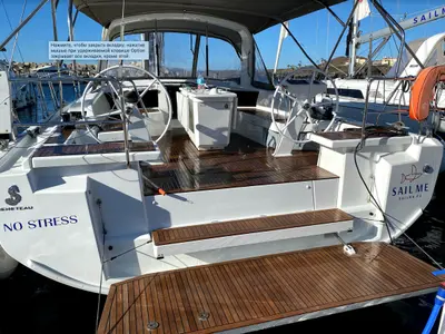 Cockpit of No Stress, a Beneteau Oceanis 46.1 sailboat at Ibiza, Spain