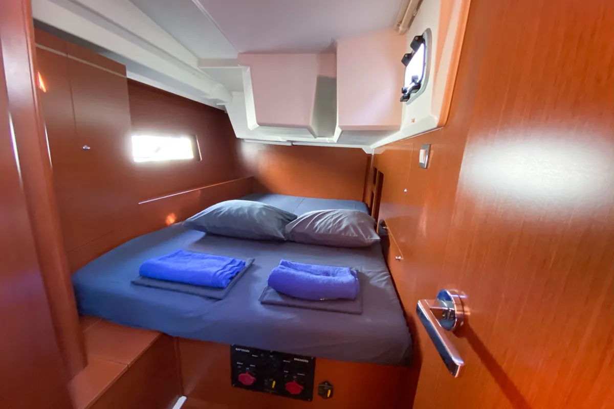 Cabin on No Stress, a Beneteau Oceanis 46.1 sailboat at Ibiza, Spain