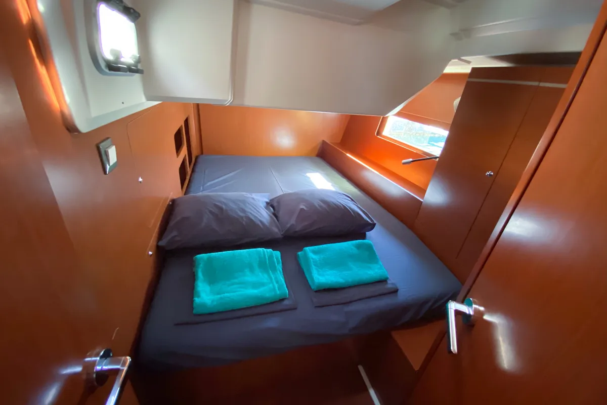 Cabin on No Stress, a Beneteau Oceanis 46.1 sailboat at Ibiza, Spain