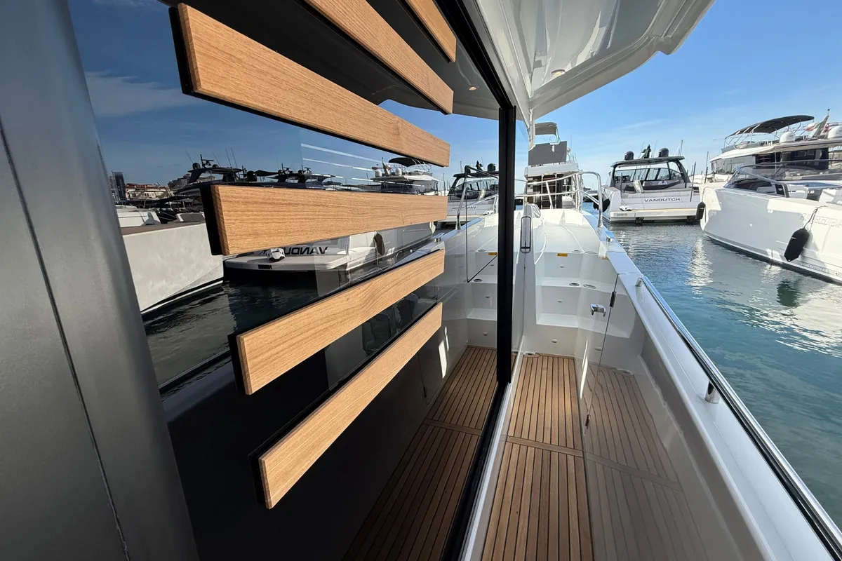 Deck of ZOE, a Beneteau Swift Trawler 37 Fly motorboat at Split, Croatia