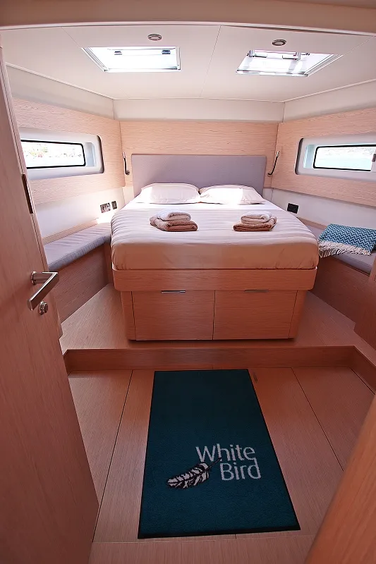 Cabin on White Bird , a Beneteau Oceanis Yacht 54 sailboat at Općina Rogoznica, Croatia
