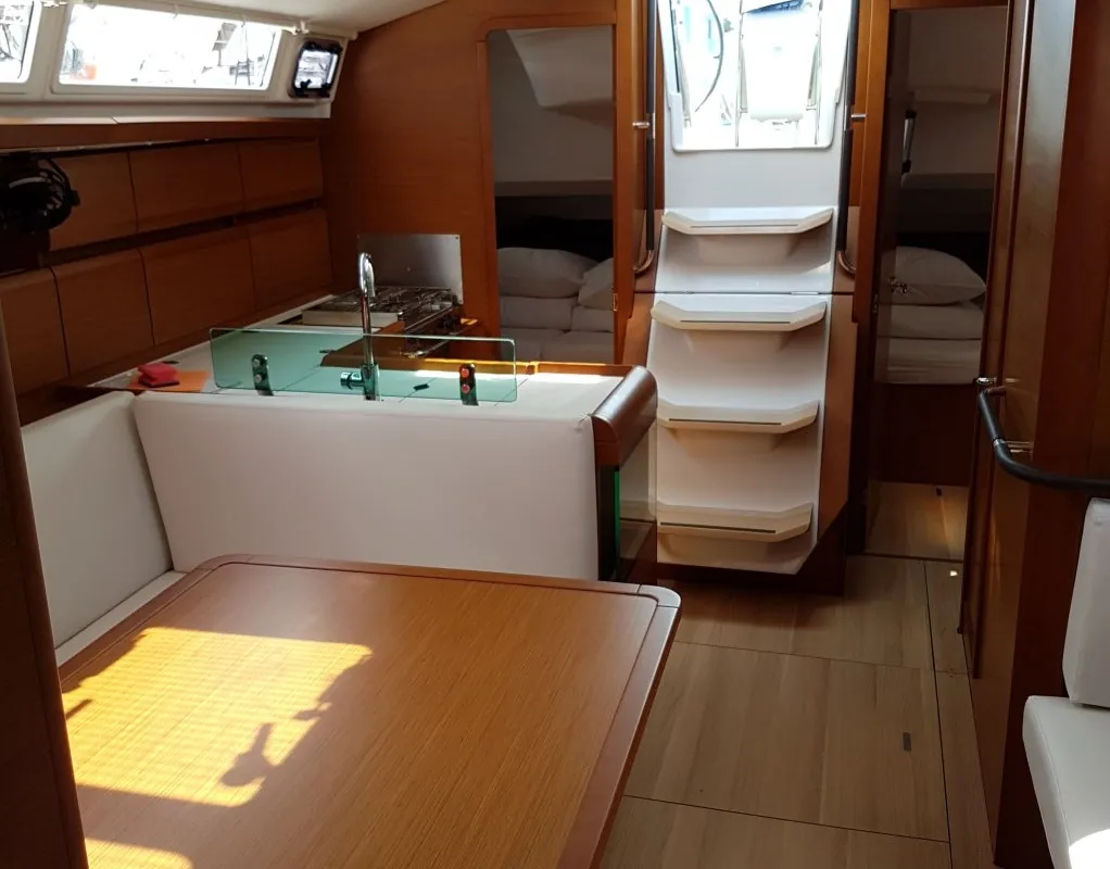Salon of Jazz, a Jeanneau Sun Odyssey 419 sailboat at Općina Sukošan, Croatia