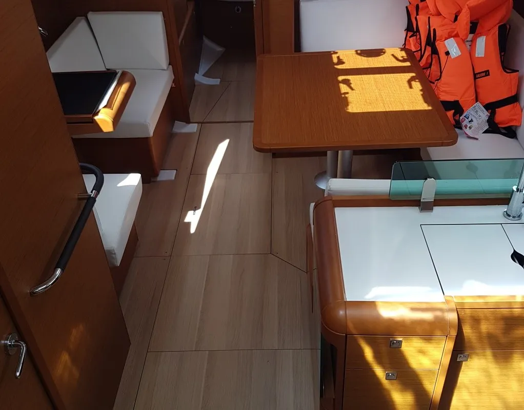 Salon of Jazz, a Jeanneau Sun Odyssey 419 sailboat at Općina Sukošan, Croatia