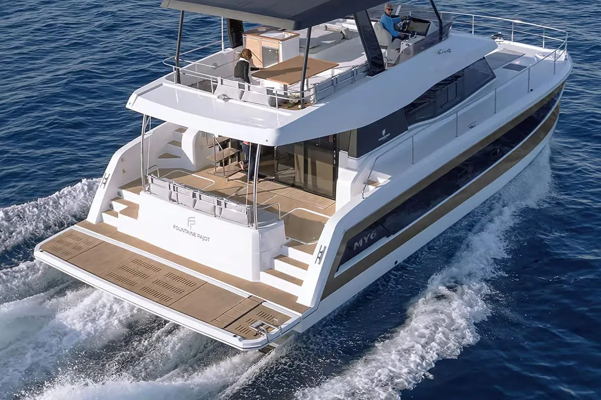Exterior view of Mamma Mia, a Fountaine Pajot MY6 catamaran at Palma de Mallorca, Spain