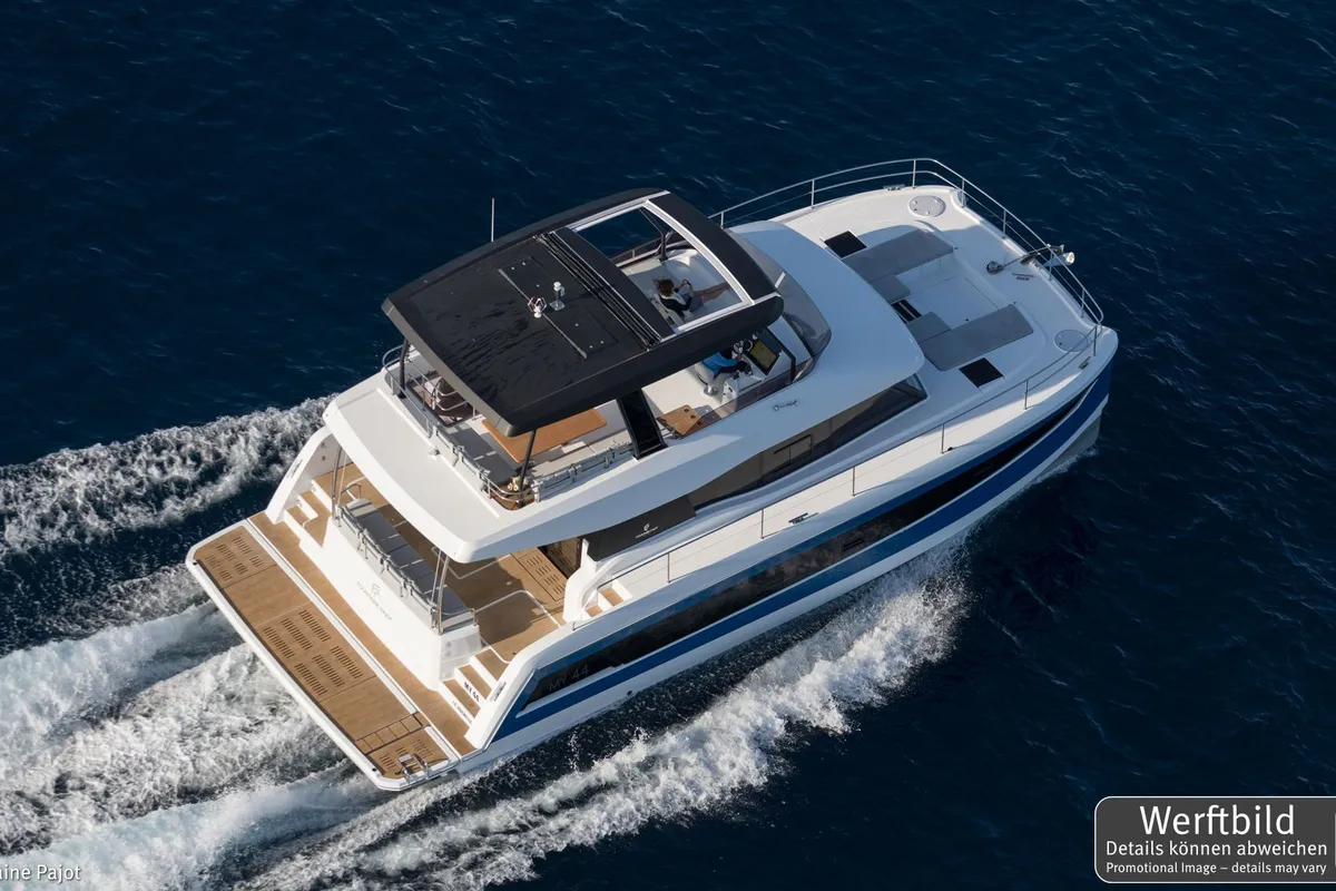 Exterior view of Mamma Mia, a Fountaine Pajot MY6 catamaran at Palma de Mallorca, Spain