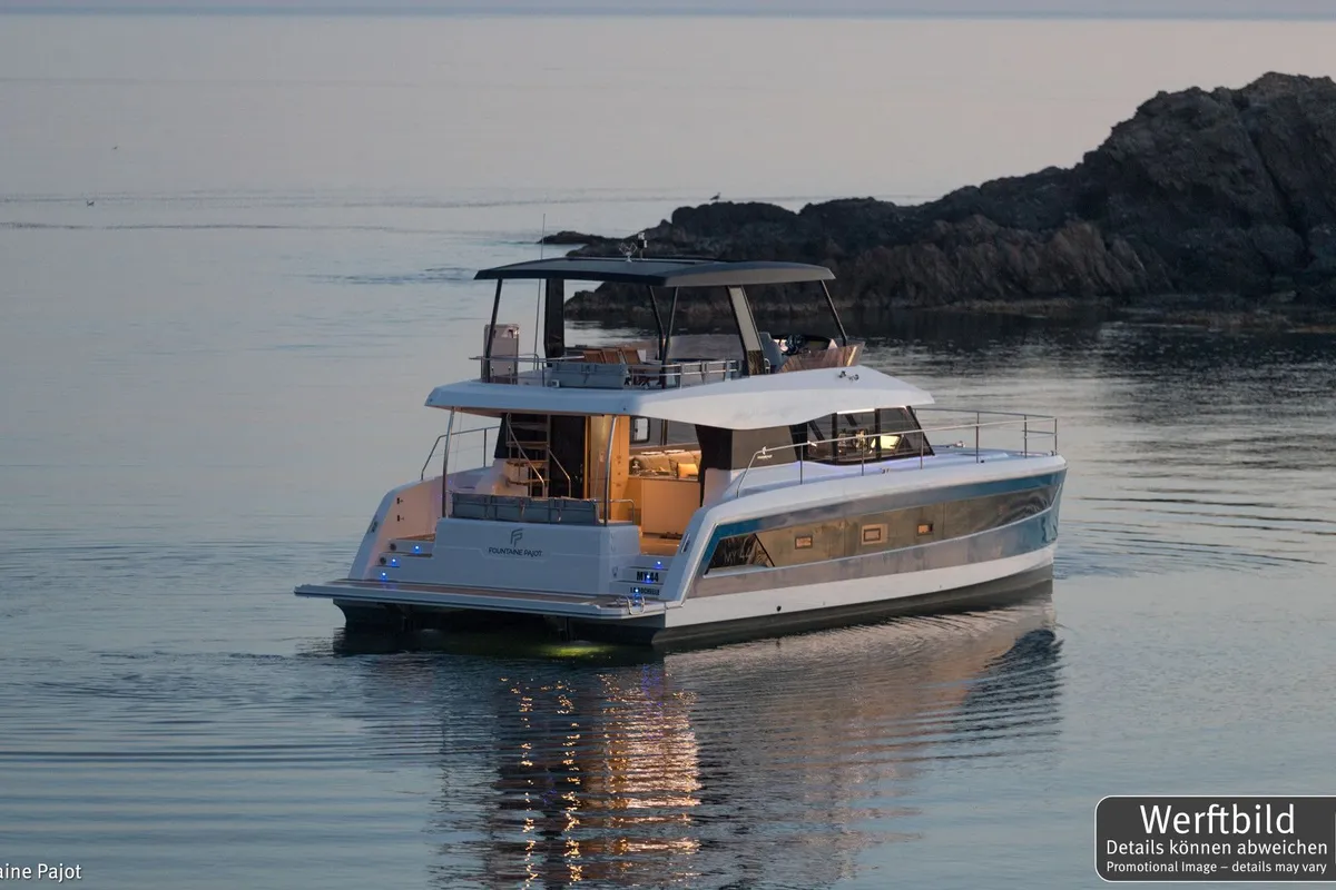 Exterior view of Mamma Mia, a Fountaine Pajot MY6 catamaran at Palma de Mallorca, Spain