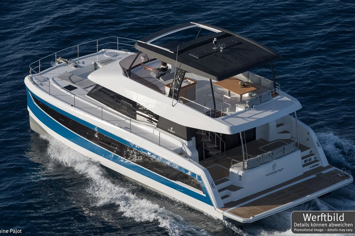 Exterior view of Mamma Mia, a Fountaine Pajot MY6 catamaran at Palma de Mallorca, Spain