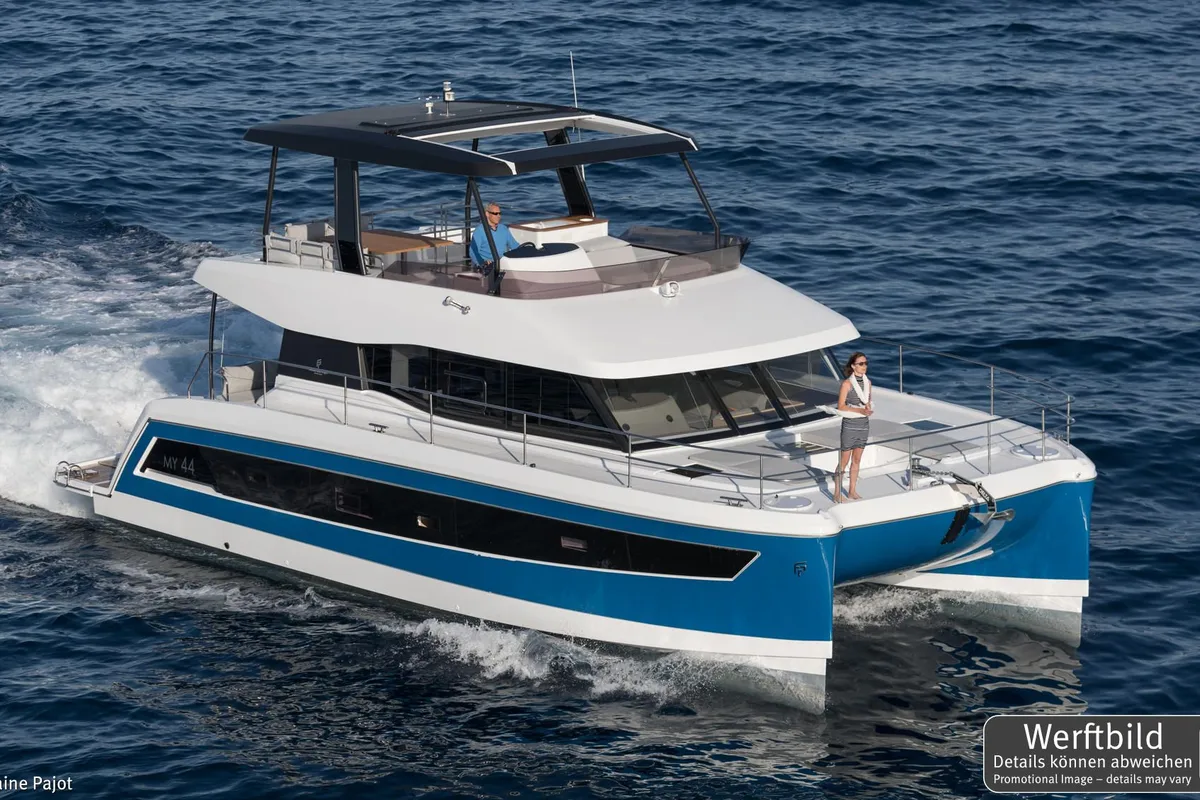 Exterior view of Mamma Mia, a Fountaine Pajot MY6 catamaran at Palma de Mallorca, Spain