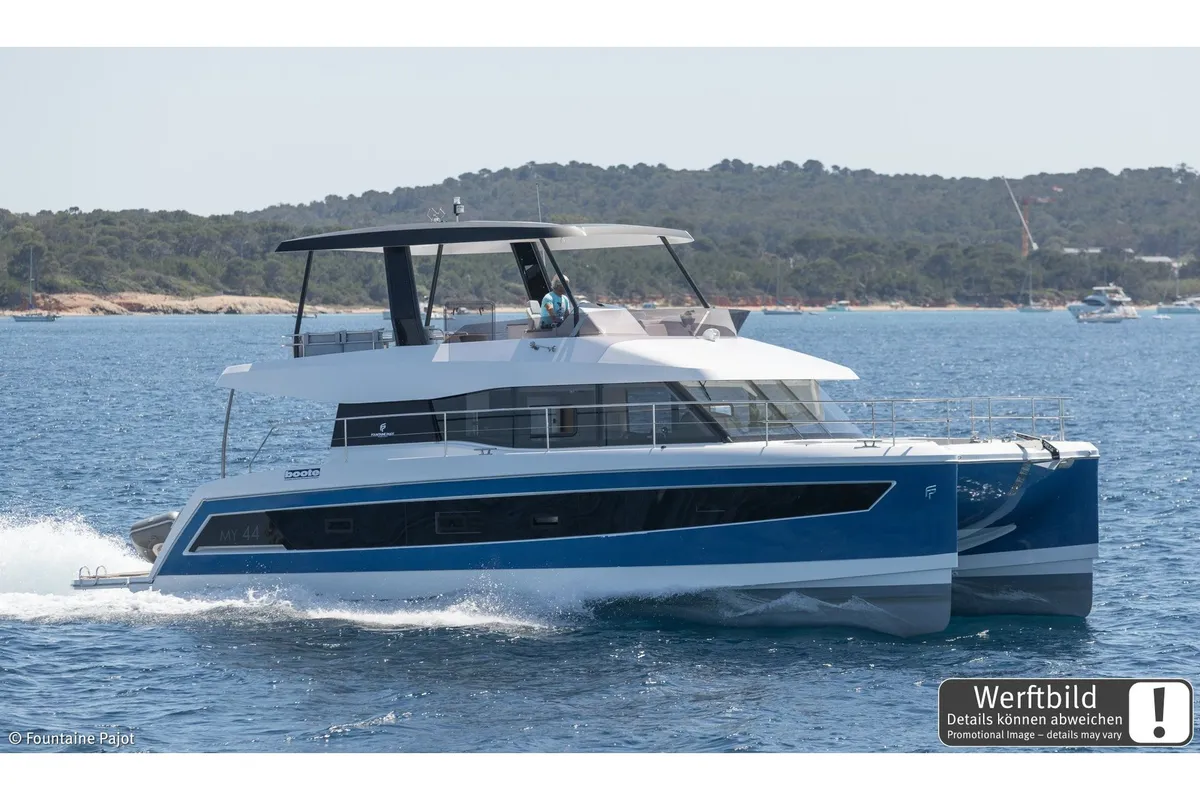 Exterior view of Mamma Mia, a Fountaine Pajot MY6 catamaran at Palma de Mallorca, Spain