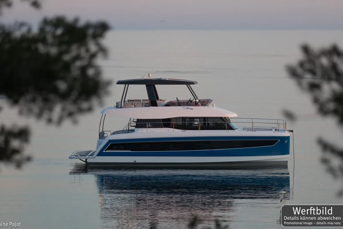 Exterior view of Mamma Mia, a Fountaine Pajot MY6 catamaran at Palma de Mallorca, Spain