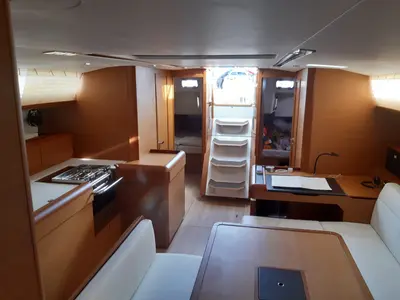 Salon of Giuncatello, a Jeanneau Sun Odyssey 519 sailboat at Puntone di Scarlino, Italy