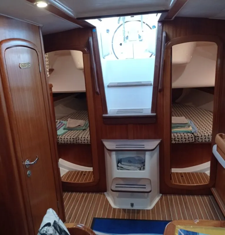Salon of Tommy, a Dufour 36 Classic sailboat at Pula, Croatia