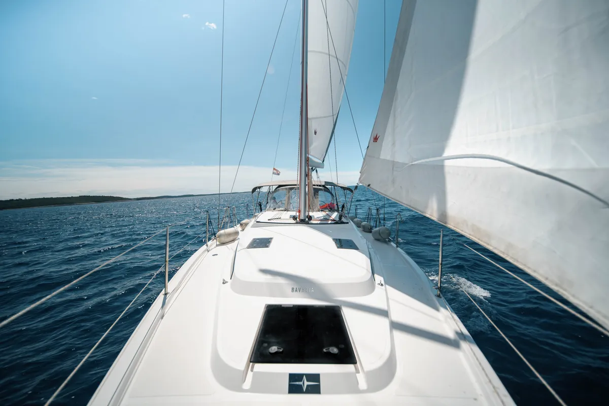 Exterior view of Fiona, a Bavaria C42 sailboat at Općina Medulin, Croatia