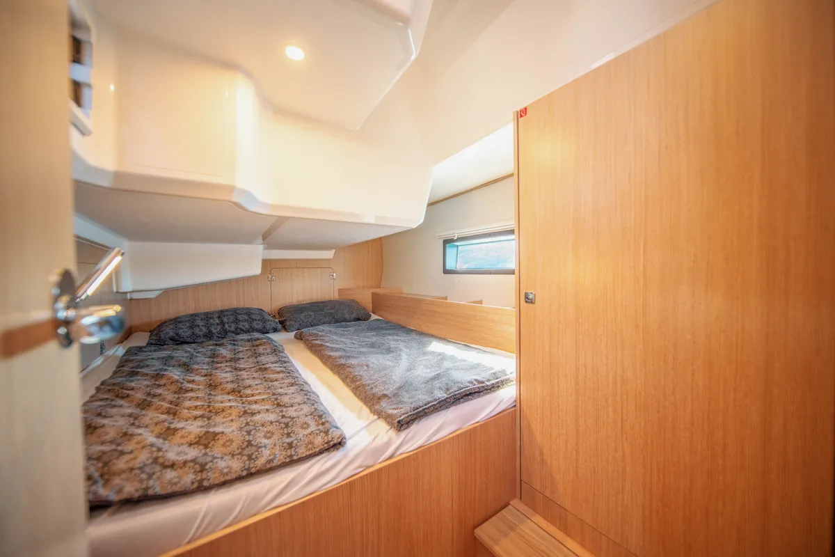 Cabin on Fiona, a Bavaria C42 sailboat at Općina Medulin, Croatia