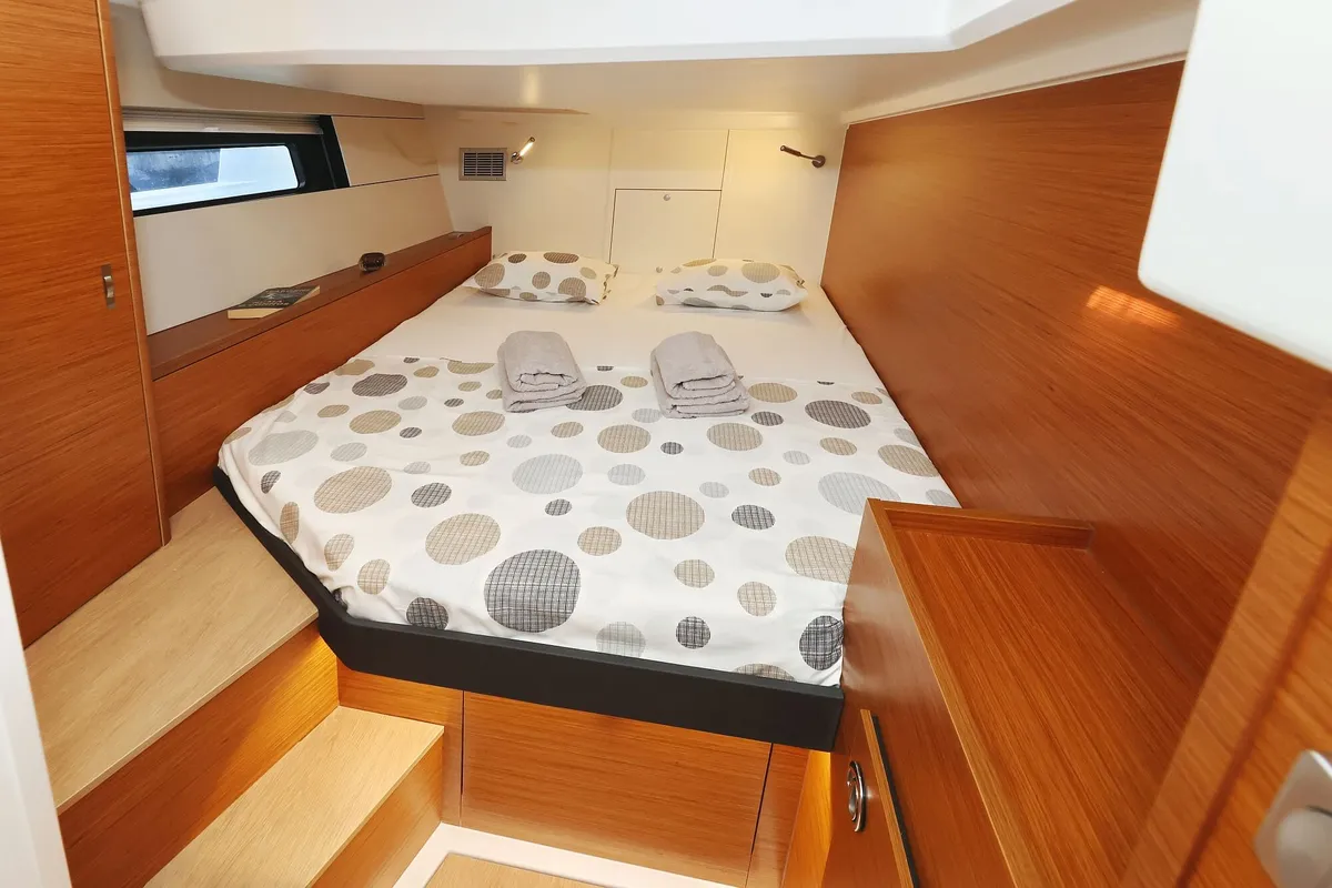 Cabin on Solace - OW, a Hanse 460 sailboat at Općina Sukošan, Croatia