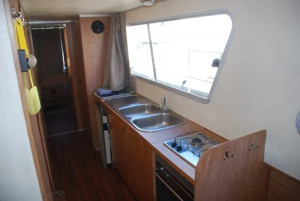 2505, a Espade 1150 Fly motorboat at Savoyeux, France