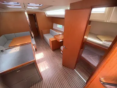 Salon of Insomnia, a Bavaria C50 Holiday sailboat at Figari/Golfo Aranci, Italy