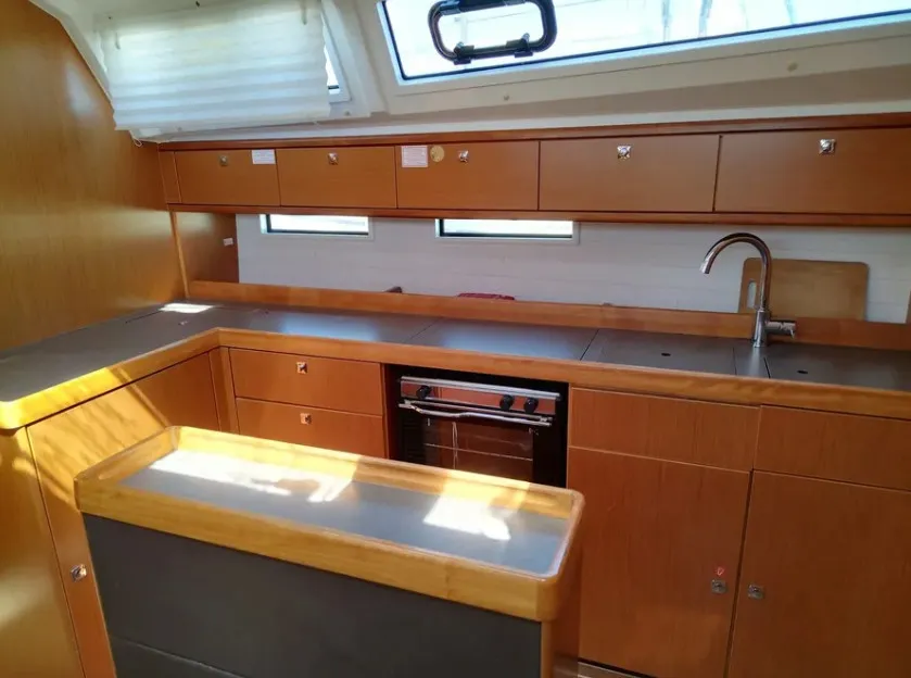Galley of Mojito, a Bavaria Cruiser 46 sailboat at Kontokali, Greece