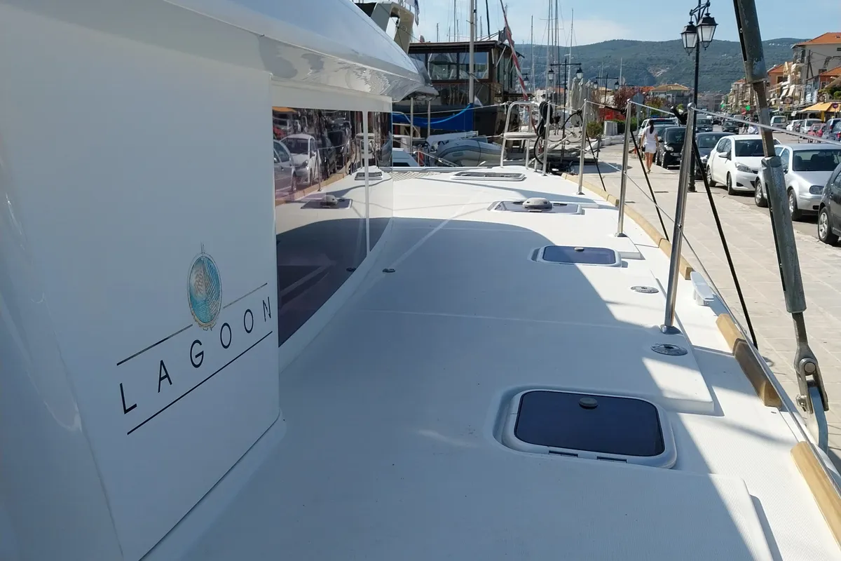 Deck of Footprints, a Lagoon 400 S2 catamaran at Preveza, Greece