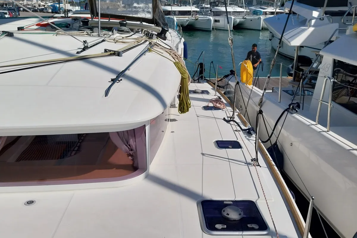 Deck of Footprints, a Lagoon 400 S2 catamaran at Preveza, Greece