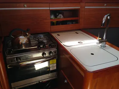 Galley of Lorine, a Dehler 32 sailboat at Kerners, France