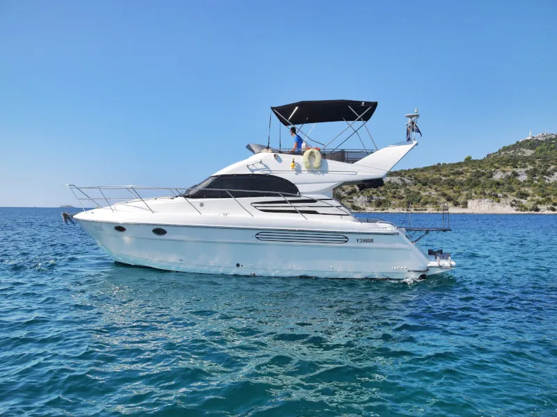 Exterior view of Julia, a Fairline Boats Fairlane Phantom 40 motorboat at Primošten, Croatia