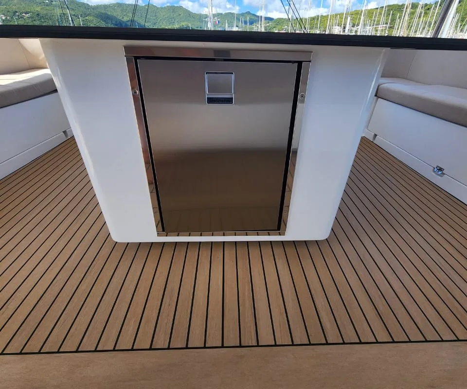 Deck of Four C'S, a Bali 5.8 catamaran at Hyères, France
