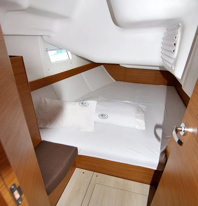 Cabin on Lyra, a Elan Impression 40 sailboat at Sukošan, Croatia