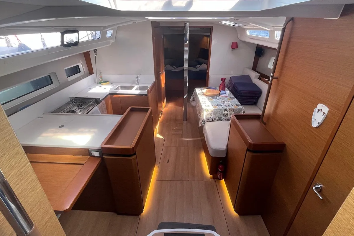 Salon of Cicerenella, a Jeanneau Sun Odyssey 440 sailboat at Cannigione, Italy