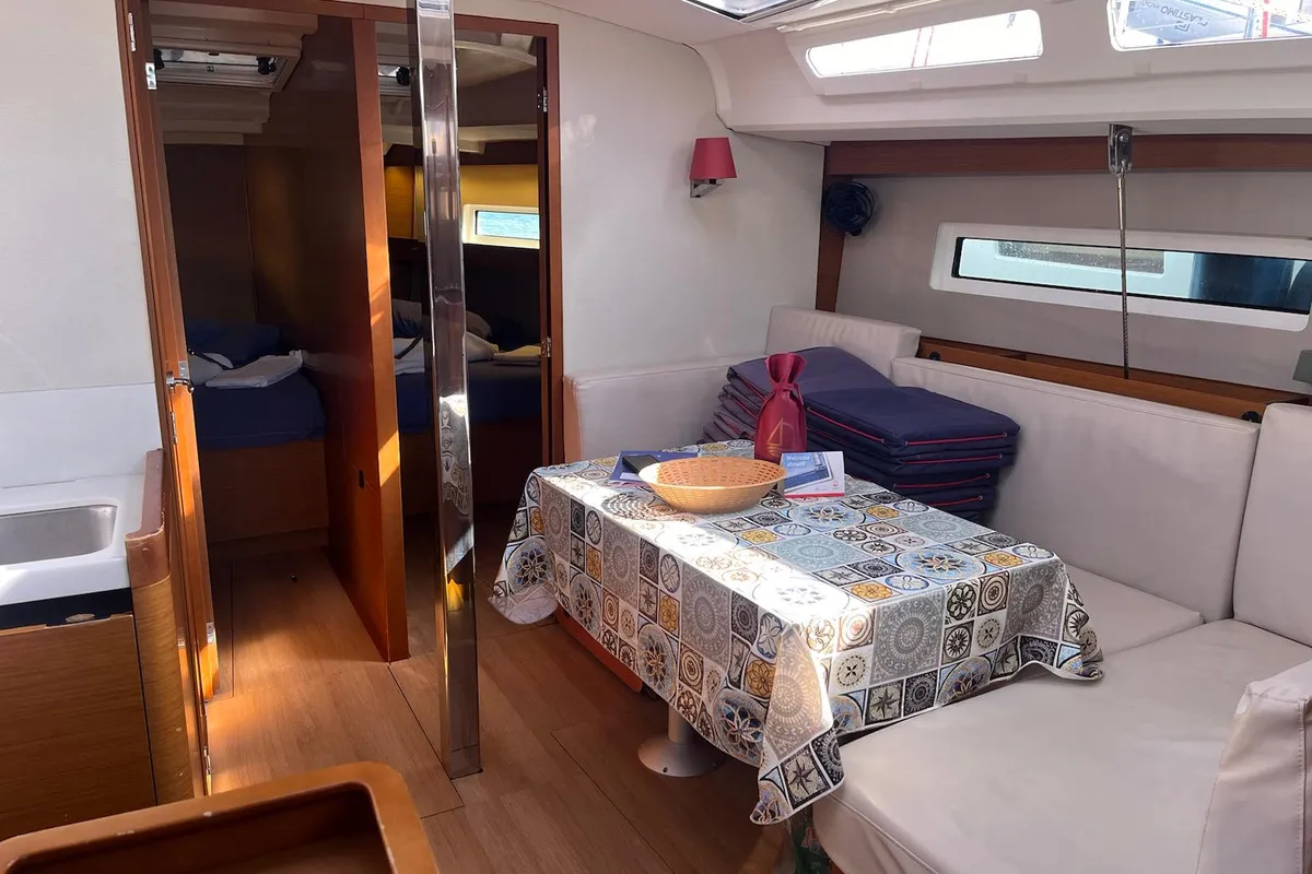 Salon of Cicerenella, a Jeanneau Sun Odyssey 440 sailboat at Cannigione, Italy