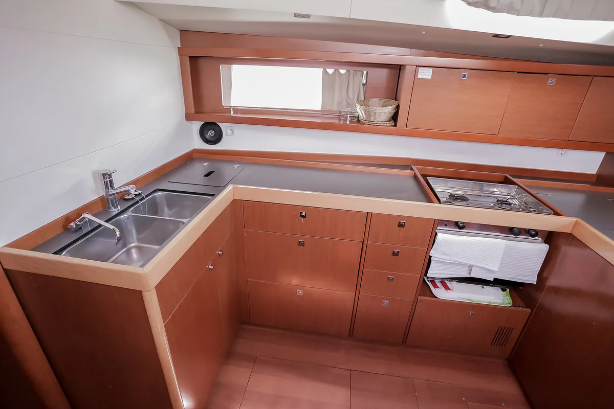 Galley of Nabucco, a Beneteau Oceanis 48 sailboat at Kaštela, Croatia
