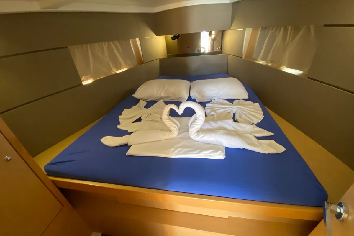 Cabin on Solar, a Beneteau Oceanis 38 sailboat at Fethiye, Turkey