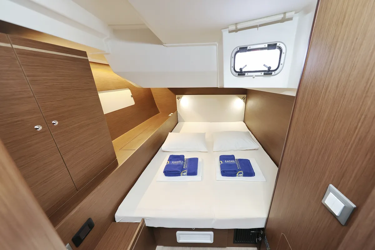 Cabin on Seaduction, a Beneteau Oceanis 51.1 sailboat at Grad Trogir, Croatia