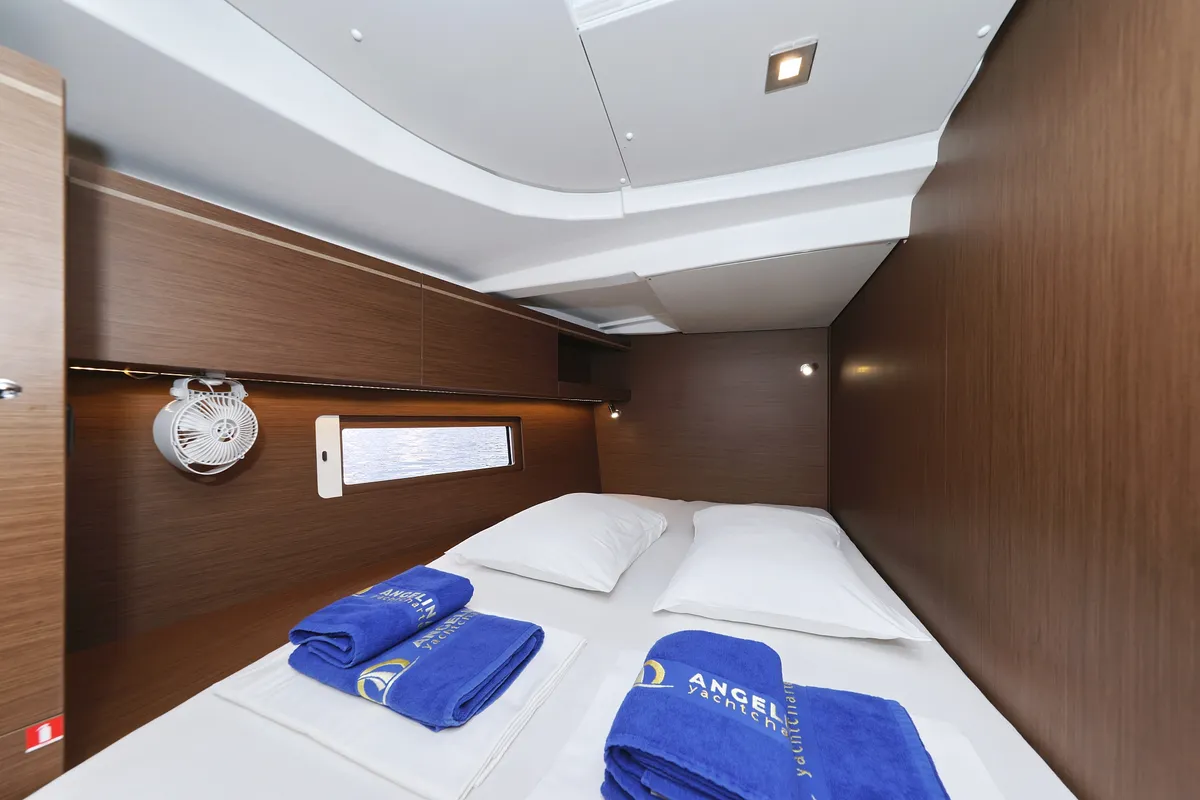Cabin on Seaduction, a Beneteau Oceanis 51.1 sailboat at Grad Trogir, Croatia