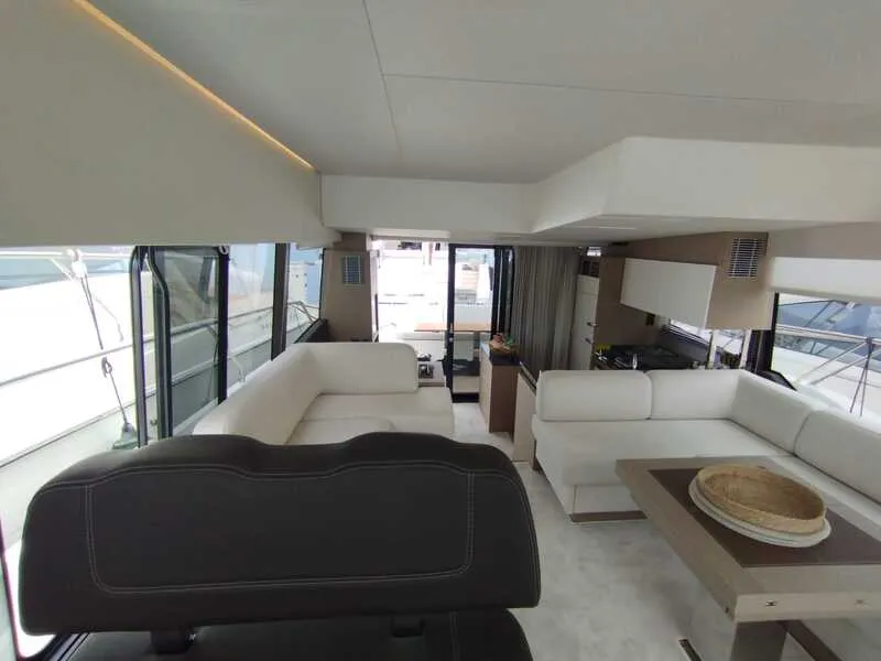Salon of Baby Indy, a Jeanneau Prestige 520 Flybridge motor yacht at Split, Croatia