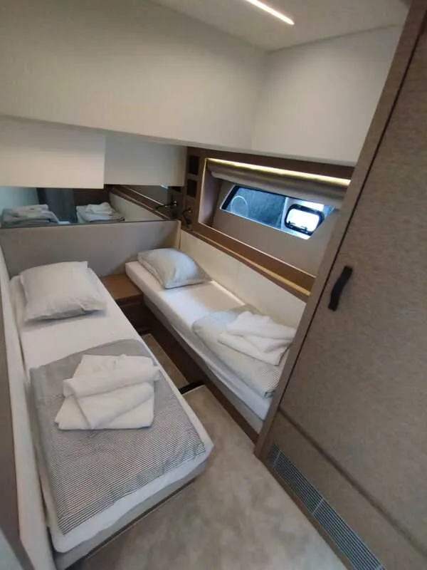 Cabin on Baby Indy, a Jeanneau Prestige 520 Flybridge motor yacht at Split, Croatia