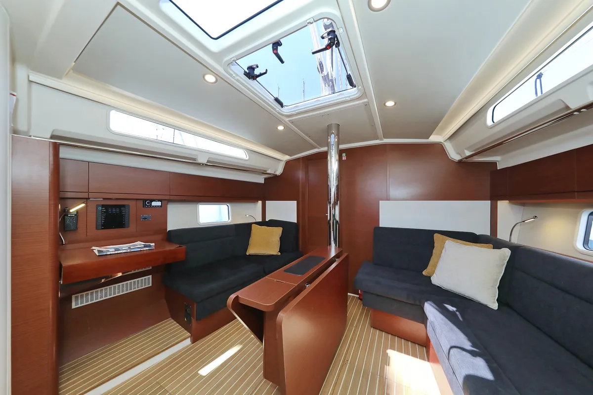 Salon of NIKE, a Hanse 418 sailboat at Novi Vinodolski, Croatia