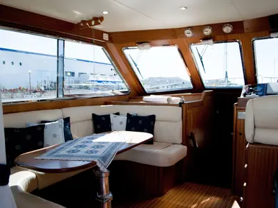 Salon of Perla di mare, a Sciallino 40 motorboat at Cagliari, Italy