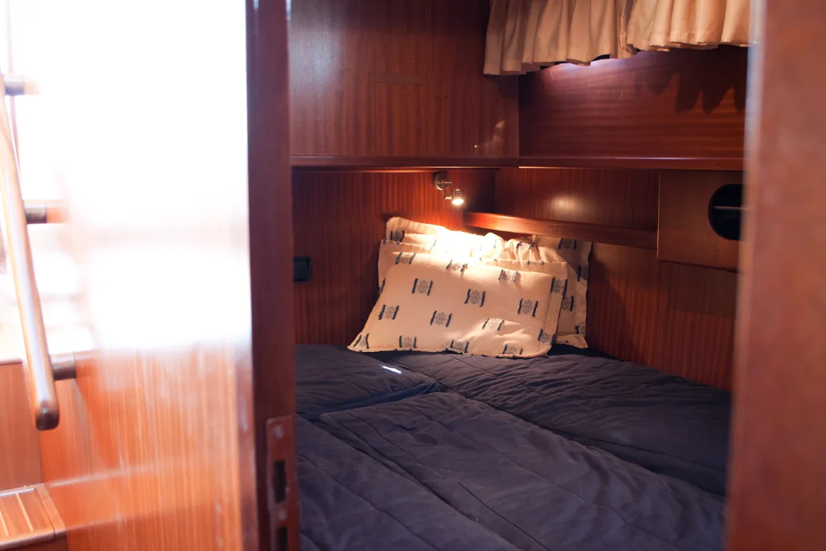 Cabin on Perla di mare, a Sciallino 40 motorboat at Cagliari, Italy