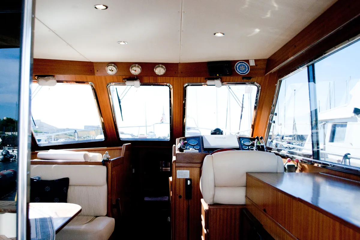 Cockpit of Perla di mare, a Sciallino 40 motorboat at Cagliari, Italy