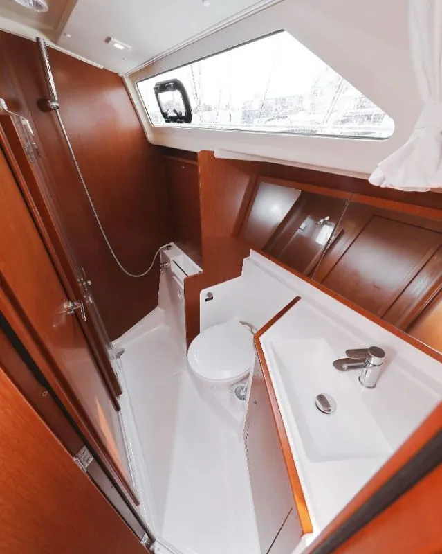 Head on Seven, a Beneteau Oceanis 41.1 sailboat at Zadar, Croatia