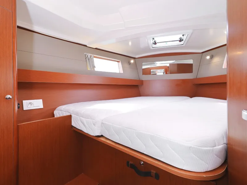 Cabin on Seven, a Beneteau Oceanis 41.1 sailboat at Zadar, Croatia