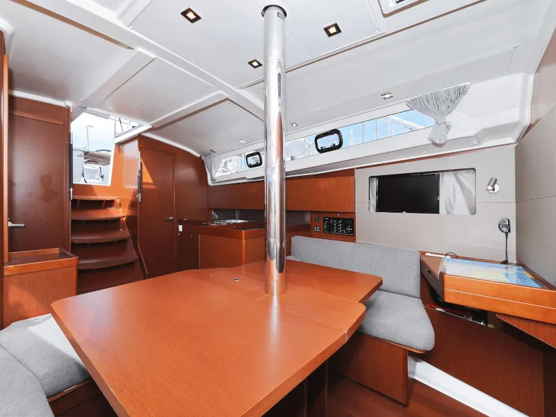 Salon of Seven, a Beneteau Oceanis 41.1 sailboat at Zadar, Croatia