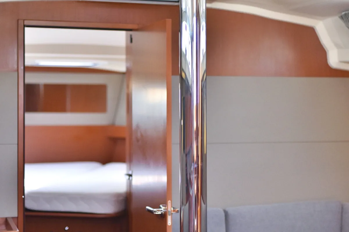 Cabin on Seven, a Beneteau Oceanis 41.1 sailboat at Zadar, Croatia
