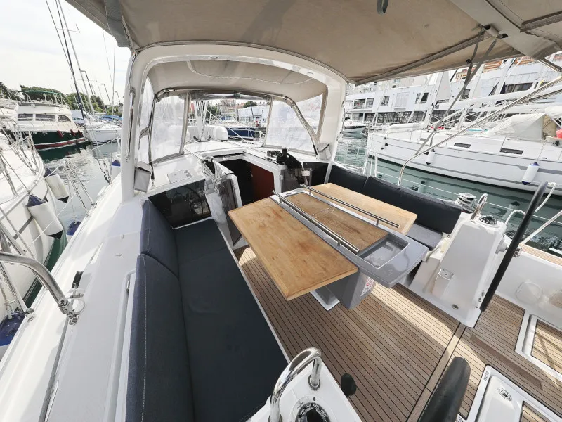Cabin on Seven, a Beneteau Oceanis 41.1 sailboat at Zadar, Croatia