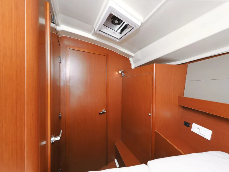 Cabin on Seven, a Beneteau Oceanis 41.1 sailboat at Zadar, Croatia