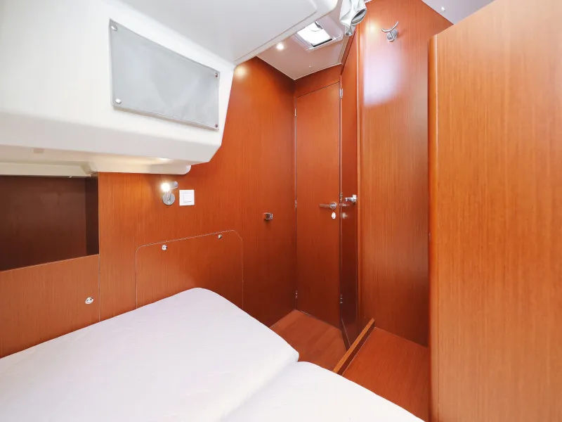 Cabin on Seven, a Beneteau Oceanis 41.1 sailboat at Zadar, Croatia