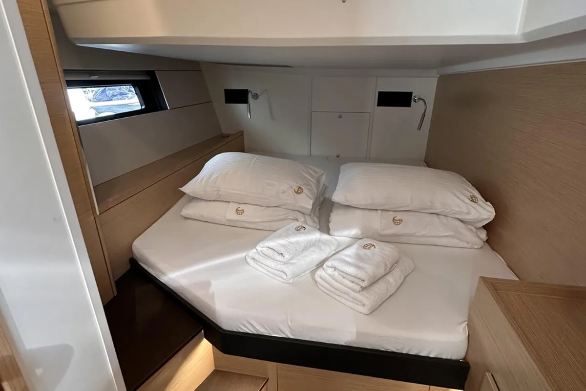 Cabin on Felice, a Hanse 460 sailboat at Seget Donji, Croatia