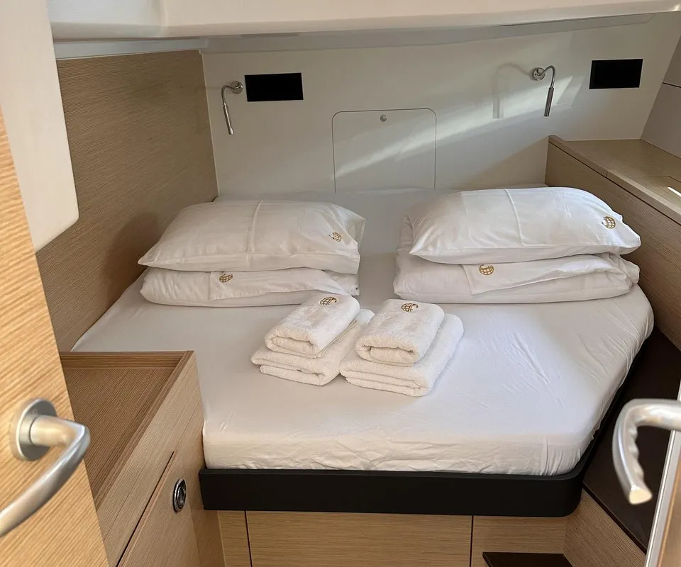 Cabin on Felice, a Hanse 460 sailboat at Seget Donji, Croatia